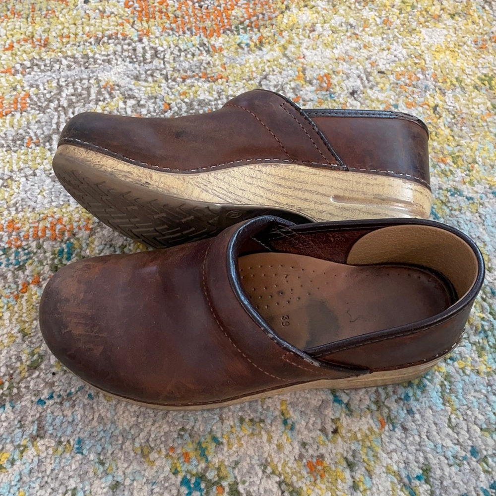 Dansko Professional Clogs. Sz 39